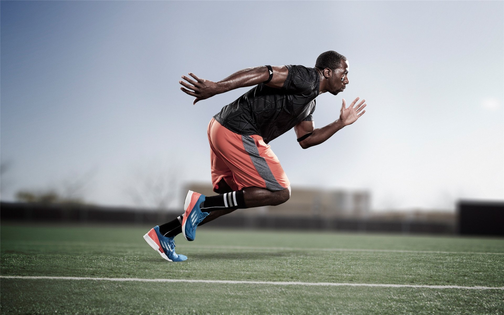 欧冠淘汰赛焦点战，快船关键战突围广东队