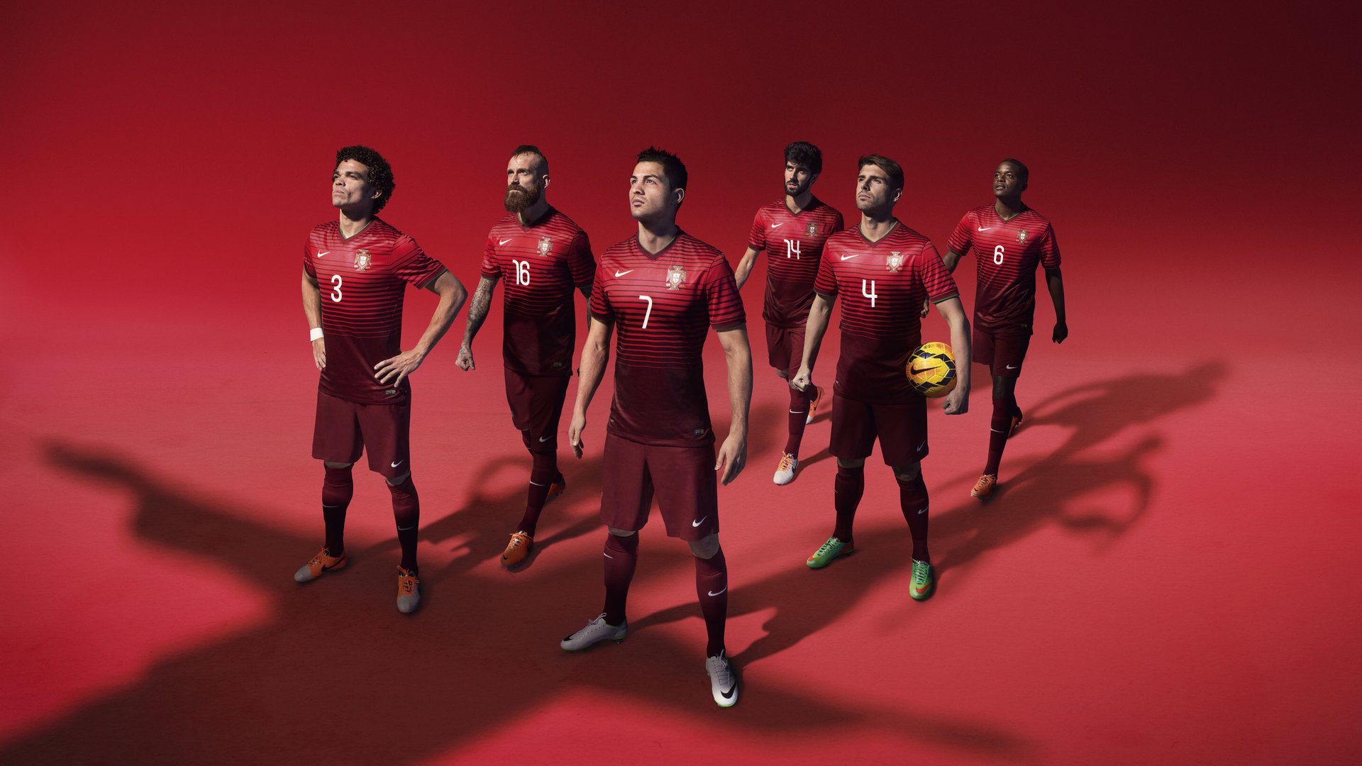 当绝杀遇见火热,赛场上的唯一性瞬间